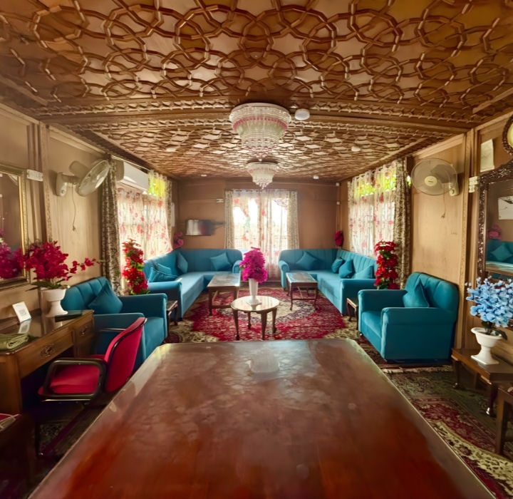 Nigeen Lake views from houseboat stay in Srinagar Kashmir